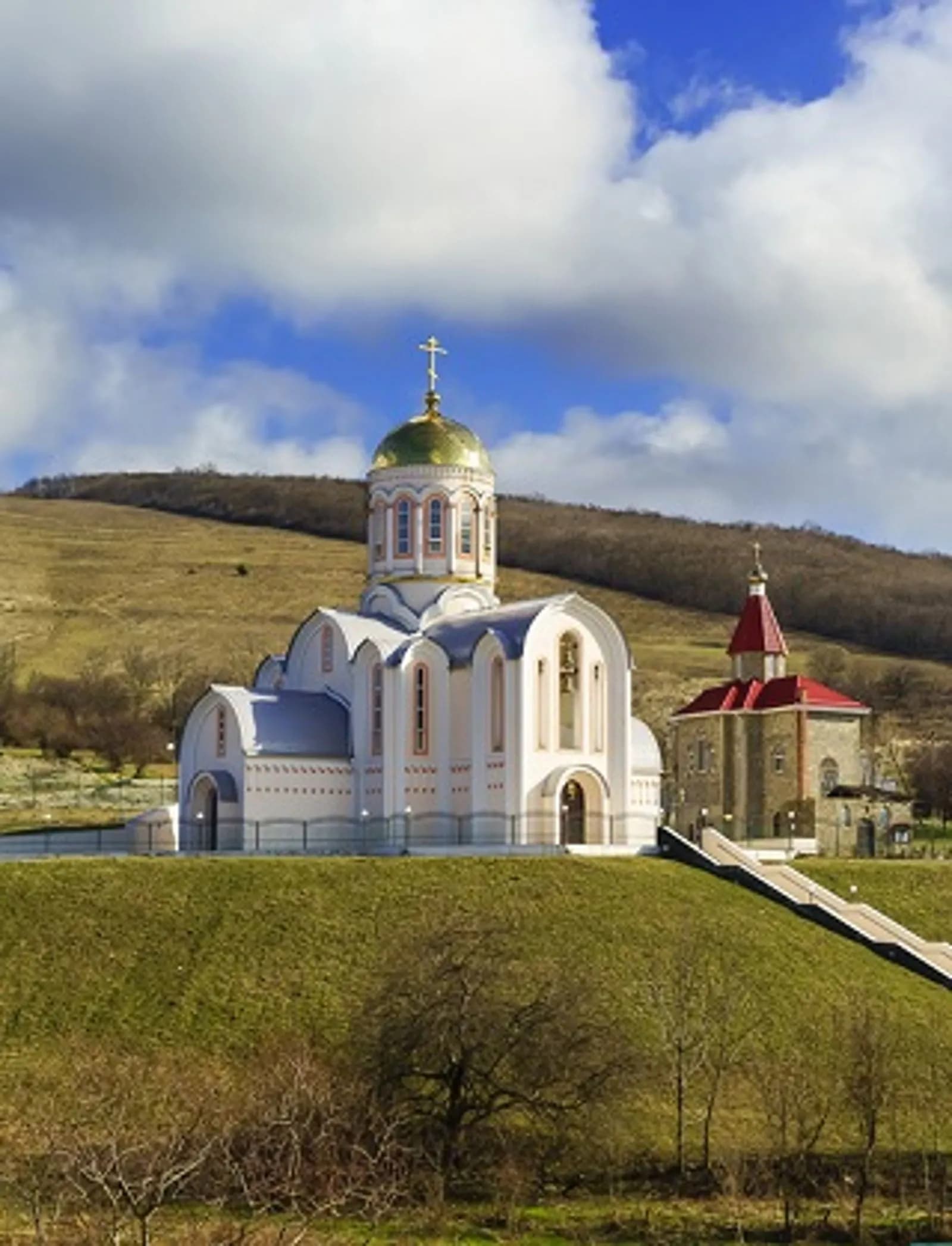 Святой источник у Варваровки